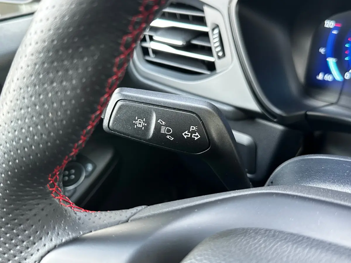 2.5 PHEV 225 PK ST-Line X | SOH 95,5%| HEAD UP DISPLAY| ADAPTIEVE CRUISE CONTROL| HALF LEER/HALF ALCANTARA| MATRIX LED| DODEHOEK DETECTIE| STUUR, STOEL, VOORRUIT EN ACHTERBANKVERWARMING| ELE