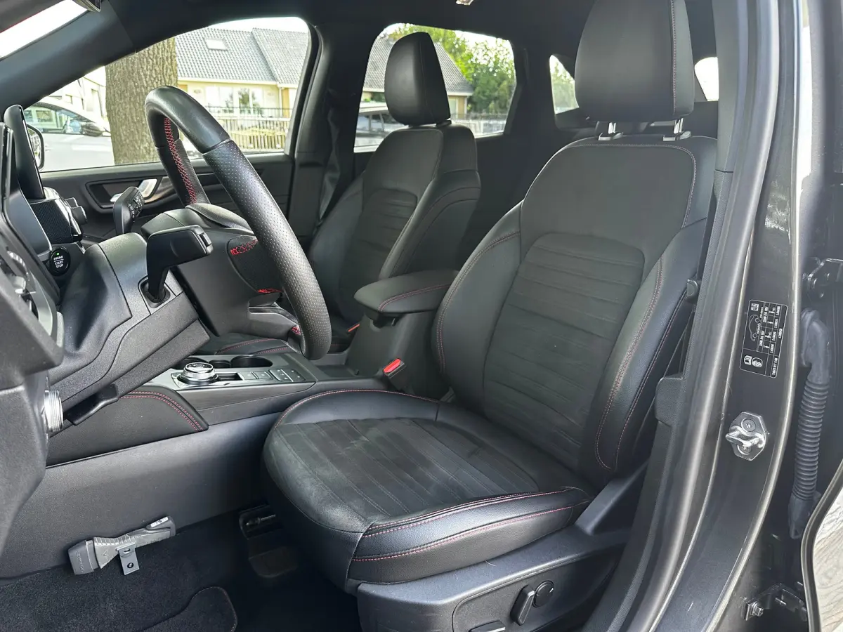 2.5 PHEV 225 PK ST-Line X | SOH 95,5%| HEAD UP DISPLAY| ADAPTIEVE CRUISE CONTROL| HALF LEER/HALF ALCANTARA| MATRIX LED| DODEHOEK DETECTIE| STUUR, STOEL, VOORRUIT EN ACHTERBANKVERWARMING| ELE