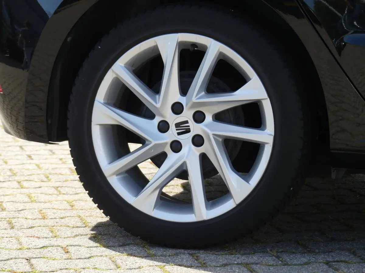 1.0 EcoTSI FR Business Intense