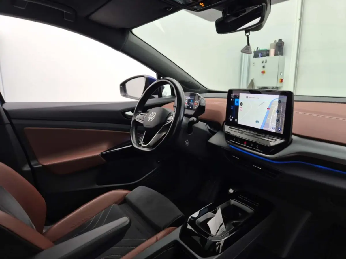 Tech 77 kWh 204 PK| Origineel Nederlands | 1e Eigenaar | Dealeronderhouden | Panoramadak | Elektrische Voorstoelen Met Geheugen | Head-Updisplay | 21 Inch Velgen | 360 Camera | Stoelverwarmi