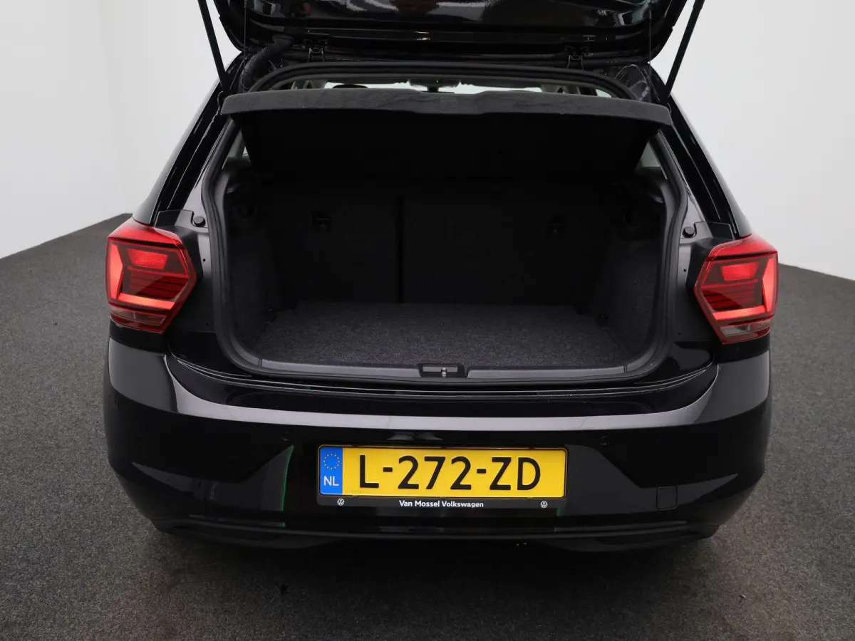 1.0 TSI Highline | 95 PK | Apple Carpaly / Android Auto | Lichtmetalen Velgen | Cruise Control Adaptief | Parkeersensoren |