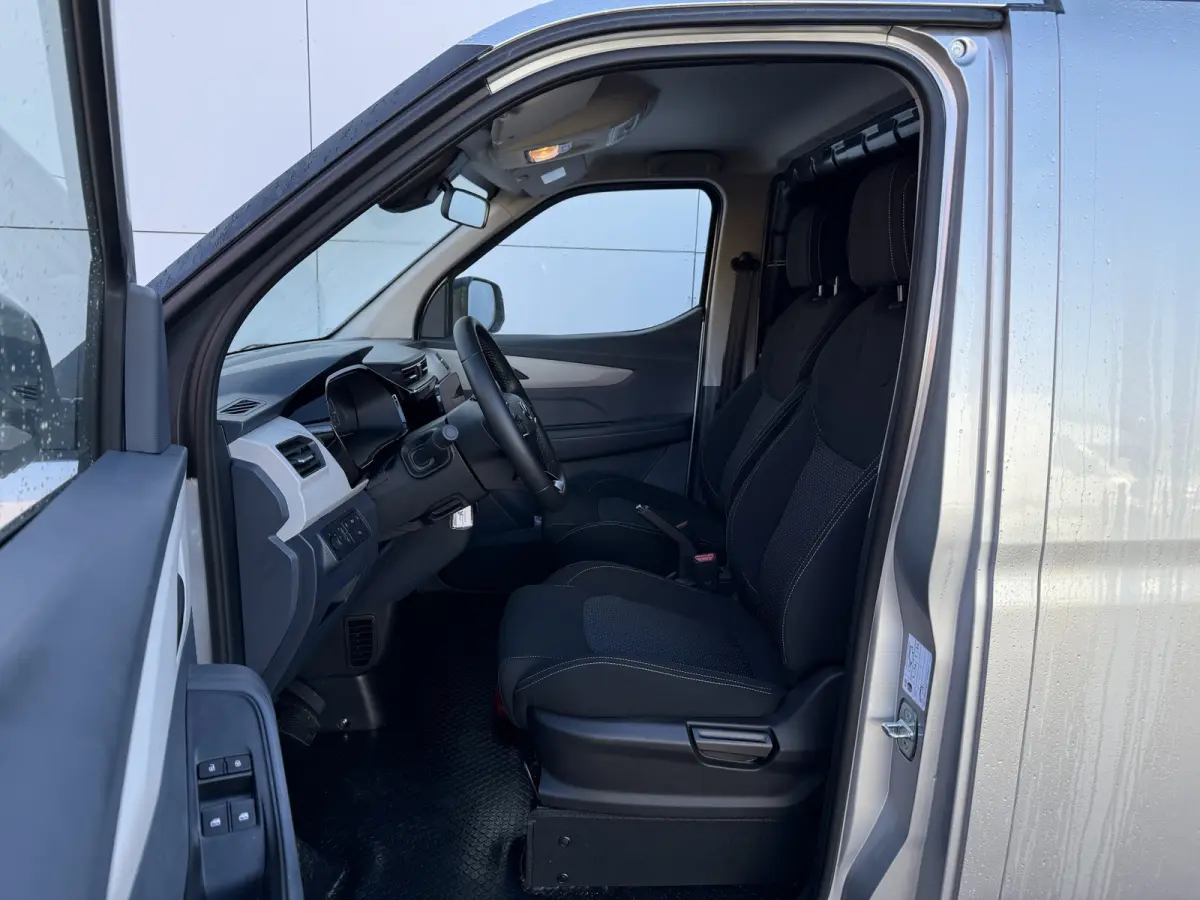 50kWh 122PK Elektrisch! L1 227km WLTP Cruise control Snelladen Laadkabel Camera Carplay Climtate Control Parkeersensoren achter