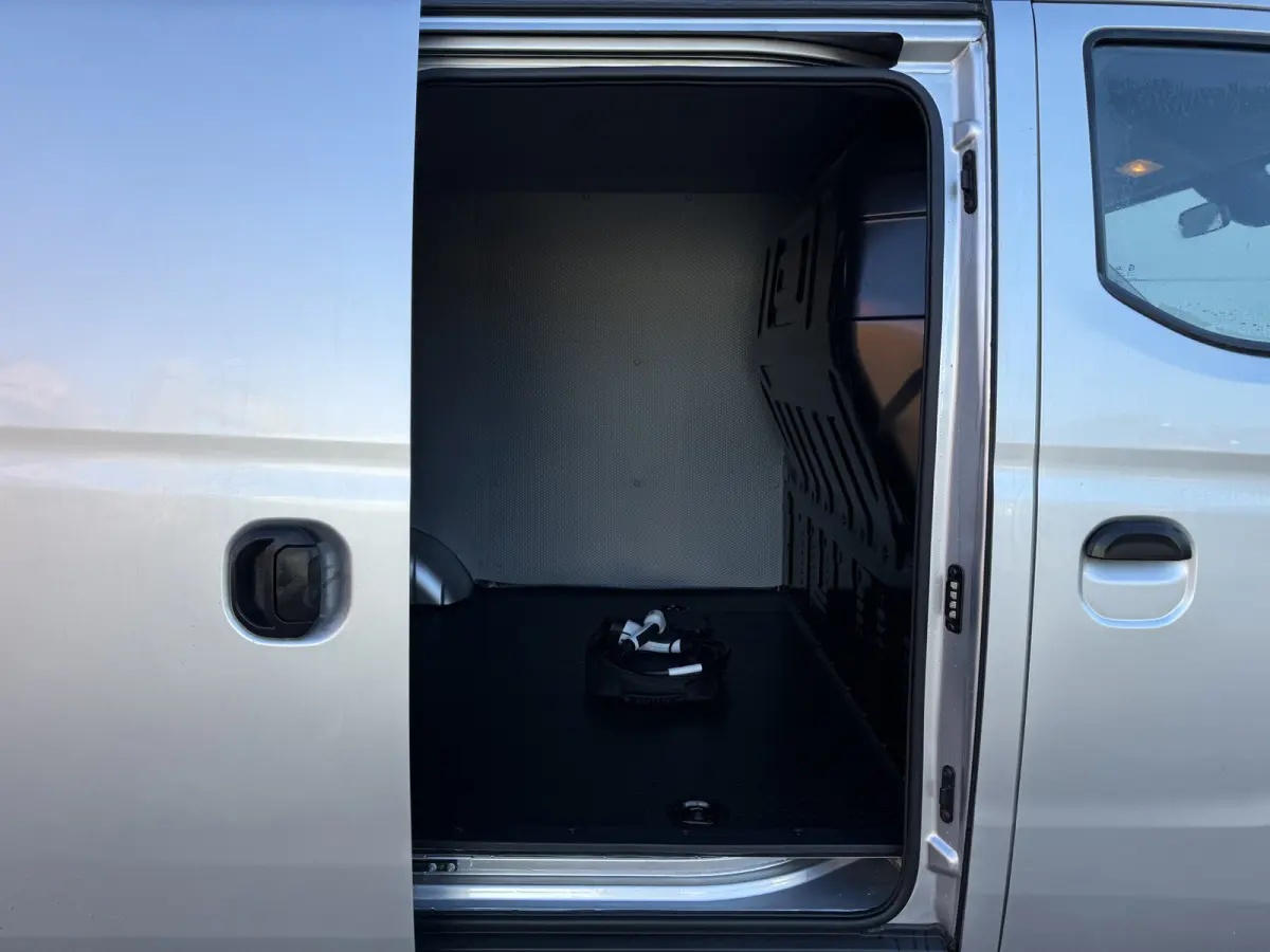 50kWh 122PK Elektrisch! L1 227km WLTP Cruise control Snelladen Laadkabel Camera Carplay Climtate Control Parkeersensoren achter
