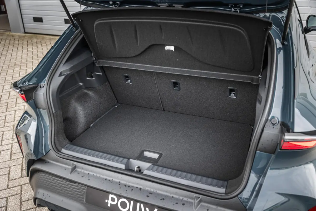 Business First Edition 211pk 56 kWh | Velgen 18'' | Sportstoelen