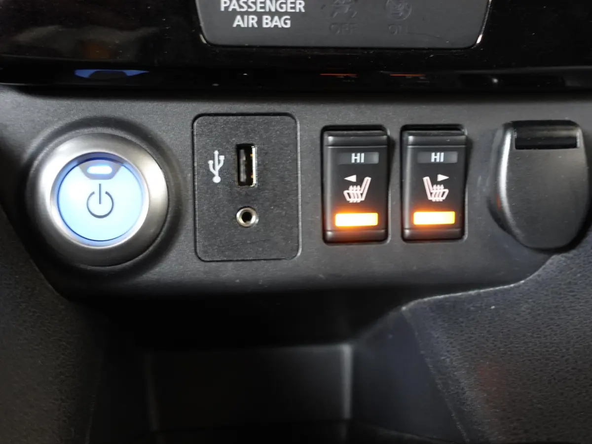 N-Connecta 40 kWh Navigatie Bluetooth Cruise Control Lichtmetalen Velgen
