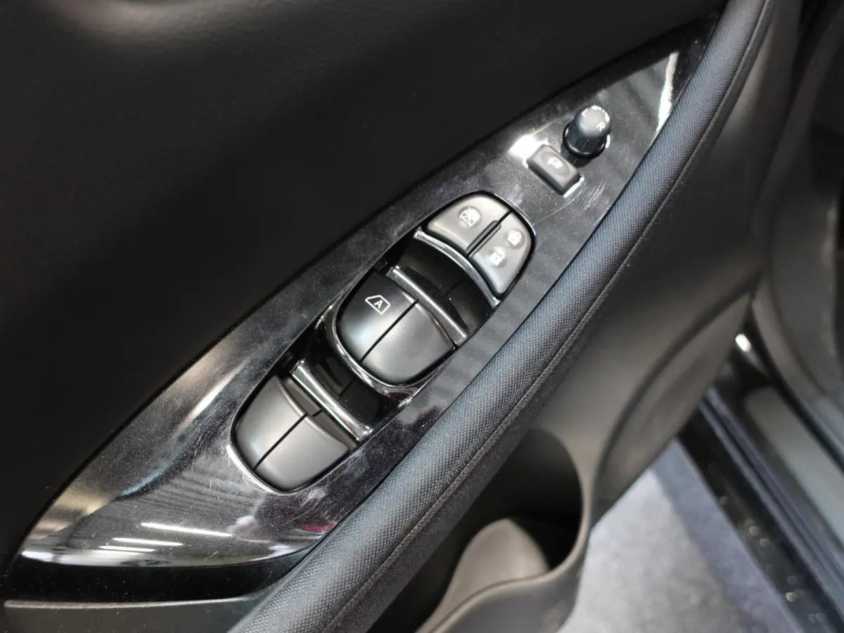 N-Connecta 40 kWh Navigatie Bluetooth Cruise Control Lichtmetalen Velgen