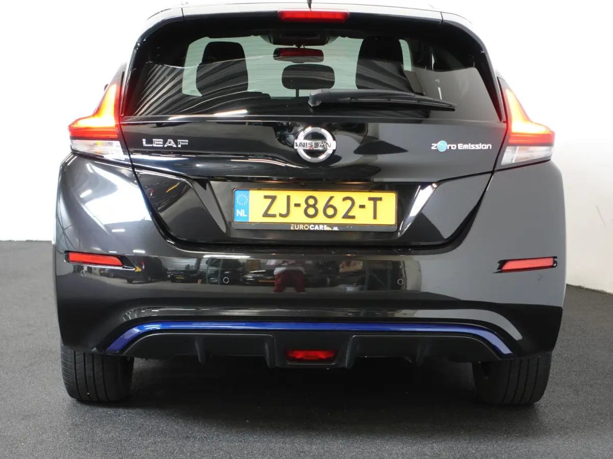 N-Connecta 40 kWh Navigatie Bluetooth Cruise Control Lichtmetalen Velgen