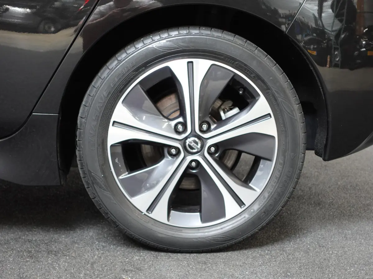 N-Connecta 40 kWh Navigatie Bluetooth Cruise Control Lichtmetalen Velgen