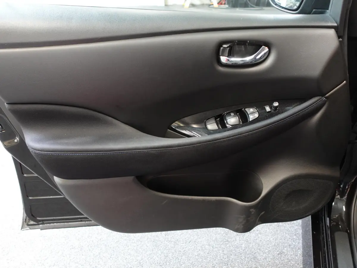 N-Connecta 40 kWh Navigatie Bluetooth Cruise Control Lichtmetalen Velgen