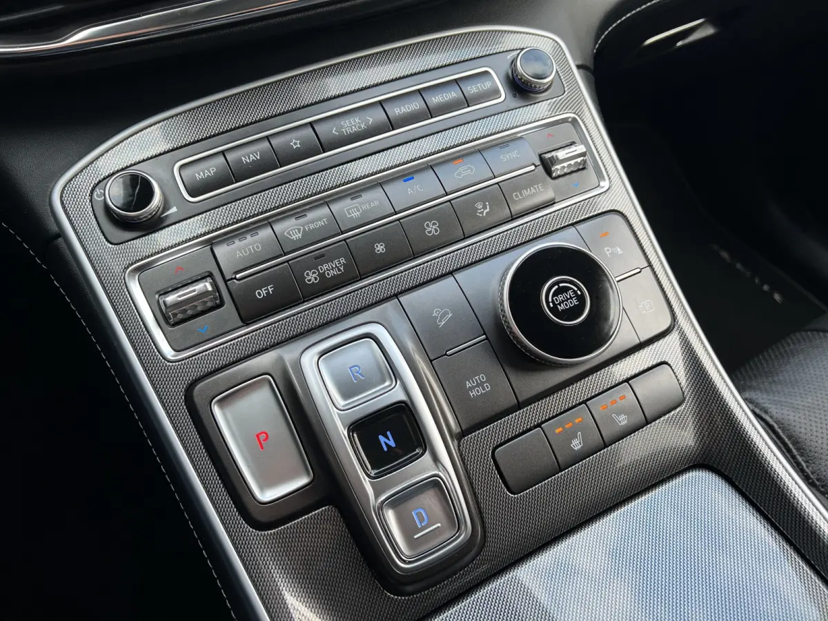1.6 T-GDI HEV 230pk Comfort Smart 7p. | Camera | Trekhaak | Carplay | Premium Audio | Leder | Adaptive cruise controle | Dodehoek detectie | Elektrische voorstoelen | Navigatie | Stoelverwar