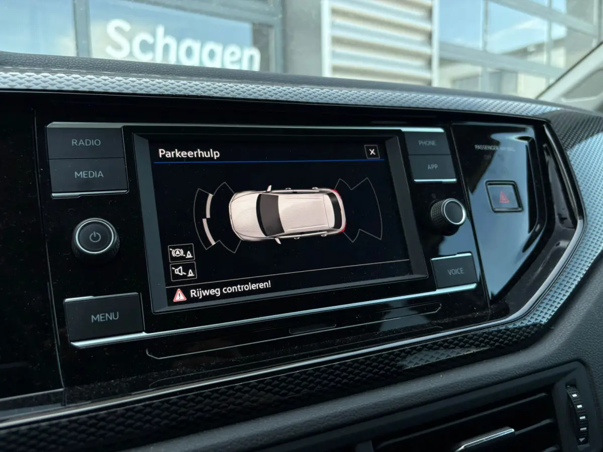 1.0 TSI 95 pk Life | Apple carplay | Parkeersensoren | Cruise control adaptief |