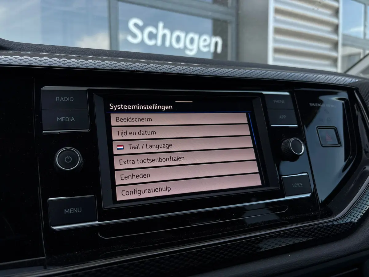 1.0 TSI 95 pk Life | Apple carplay | Parkeersensoren | Cruise control adaptief |