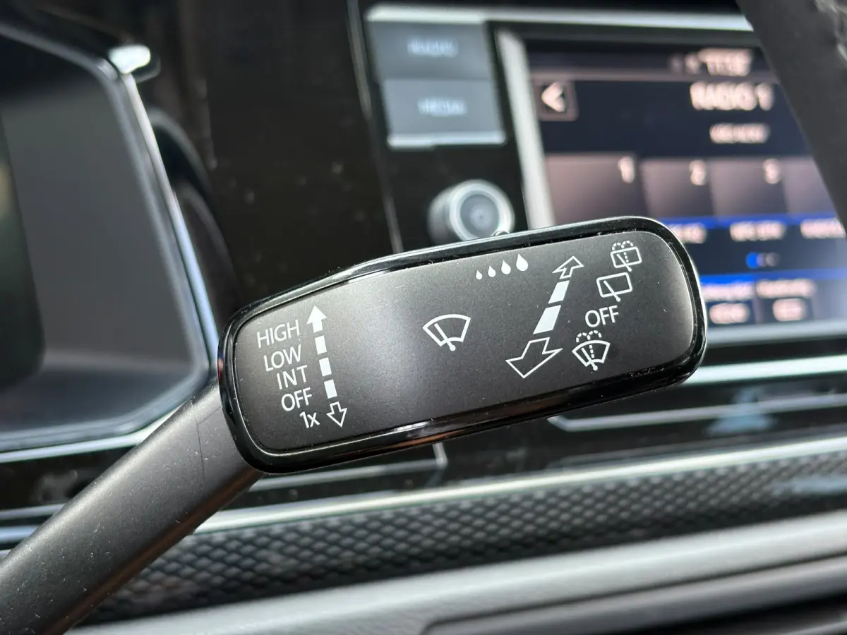 1.0 TSI 95 pk Life | Verlengde garantie | Apple Carplay | Cruise control adaptief | Getint glas | 15 inch | Airco