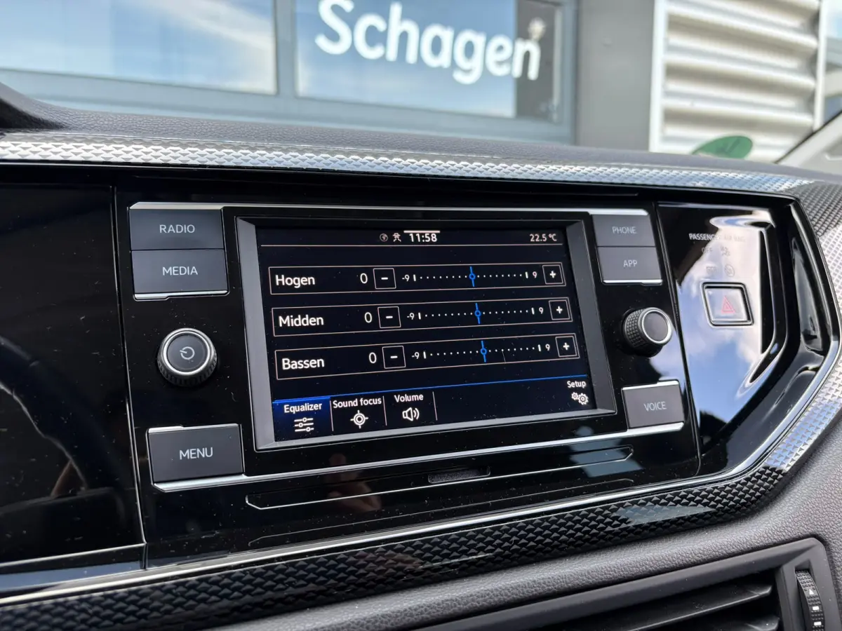 1.0 TSI 95 pk Life | Verlengde garantie | Apple Carplay | Cruise control adaptief | Getint glas | 15 inch | Airco