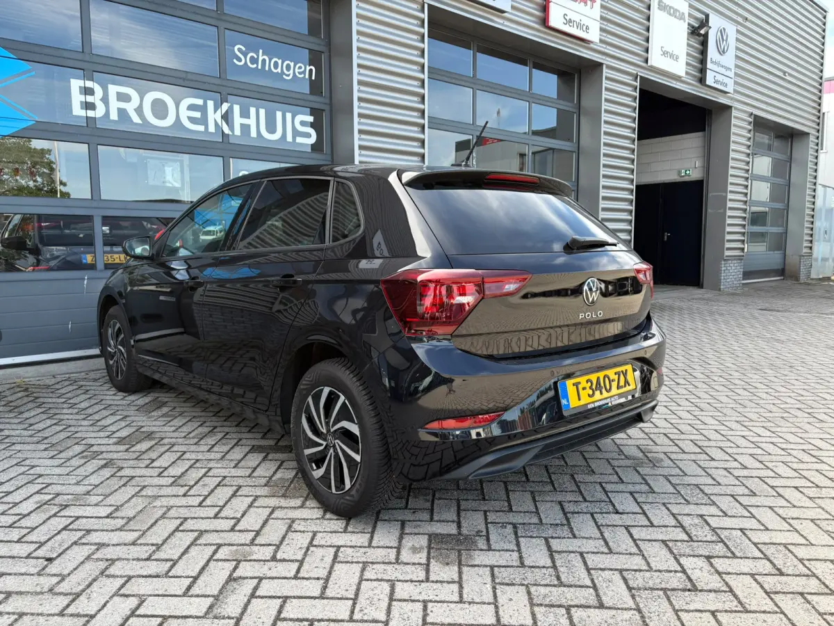 1.0 TSI 95 pk Life | Verlengde garantie | Apple Carplay | Cruise control adaptief | Getint glas | 15 inch | Airco