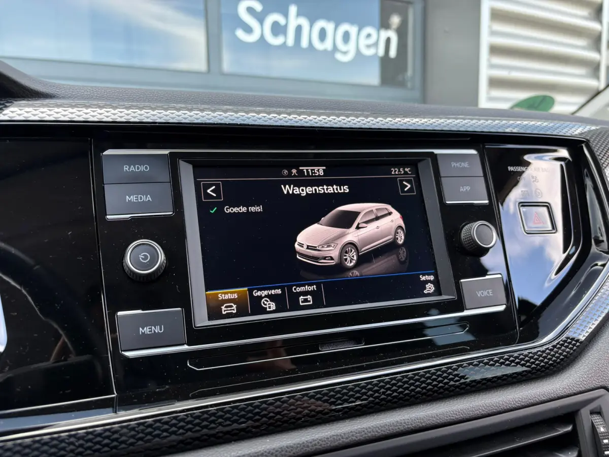 1.0 TSI 95 pk Life | Verlengde garantie | Apple Carplay | Cruise control adaptief | Getint glas | 15 inch | Airco