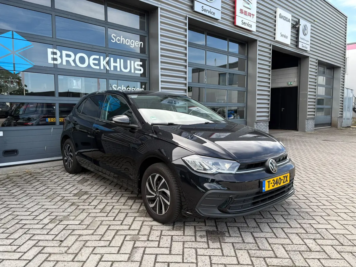 1.0 TSI 95 pk Life | Verlengde garantie | Apple Carplay | Cruise control adaptief | Getint glas | 15 inch | Airco
