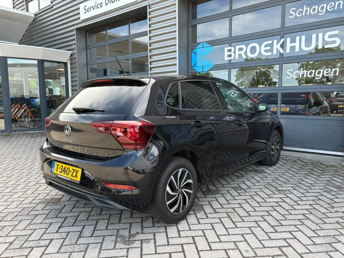 1.0 TSI 95 pk Life | Verlengde garantie | Apple Carplay | Cruise control adaptief | Getint glas | 15 inch | Airco