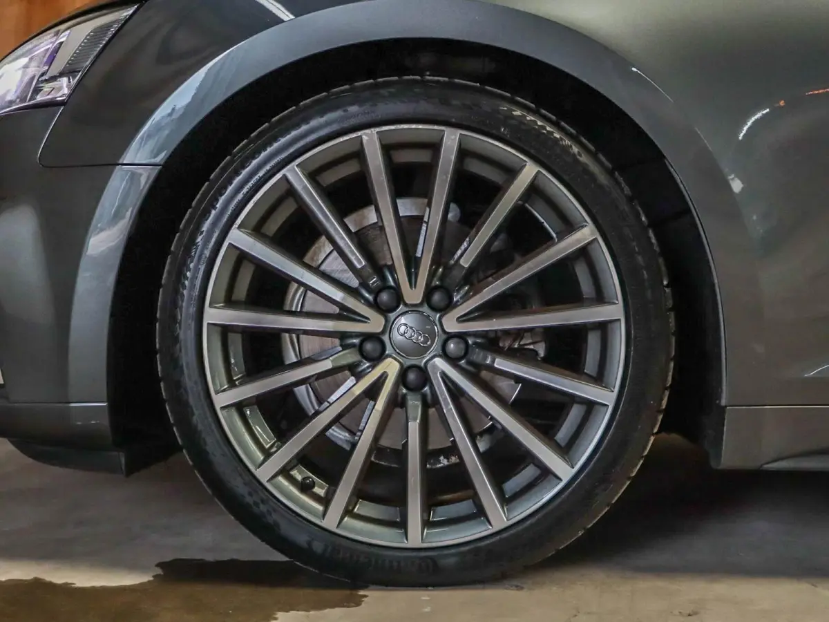 2.0 TFSI 190pk S-tronic Launch Edition | Trekhaak | LED Koplampen | Nekverwarming | Voorstoelen Verwarmd | 19" Velgen