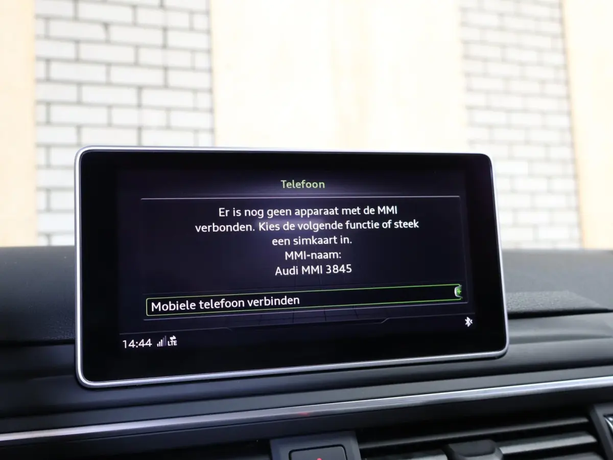 2.0 TFSI 190pk S-tronic Launch Edition | Trekhaak | LED Koplampen | Nekverwarming | Voorstoelen Verwarmd | 19" Velgen