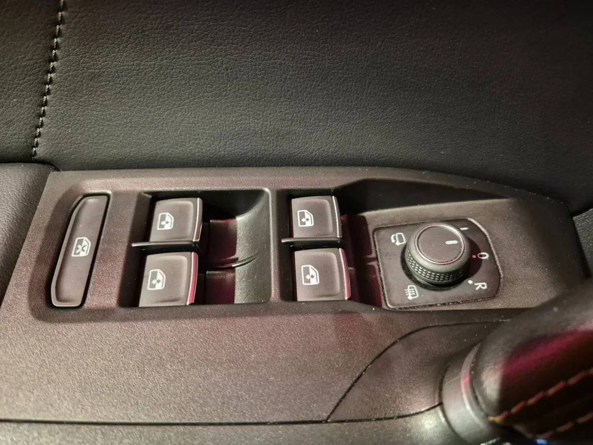 1.4 TSI e-Hybrid PHEV Essential - CarPlay - Virtual Cockpit - Adapt Cruise