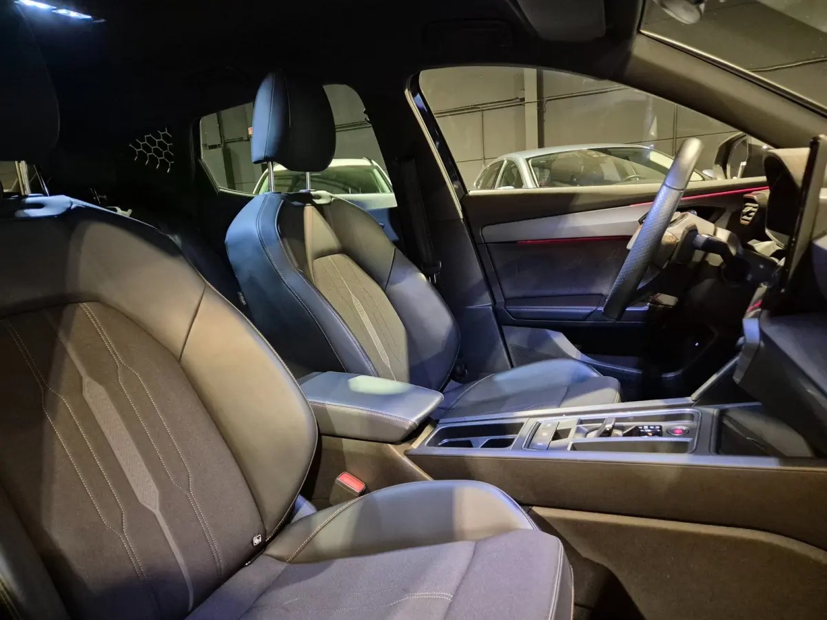 1.4 TSI e-Hybrid PHEV Essential - CarPlay - Virtual Cockpit - Adapt Cruise
