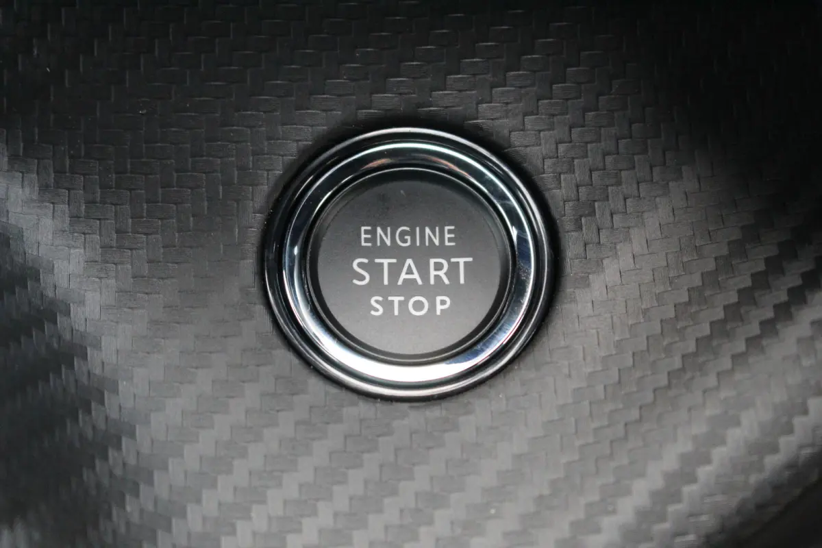 1.2 Hybrid 145 GT | Drive Assist | Dodehoeksens. | Camera V+A | Carplay | Navi | LED | Keyless | Drive Assist | Dodehoeksens. | Camera V+A | Carplay | Navi | LED | Keyless |
