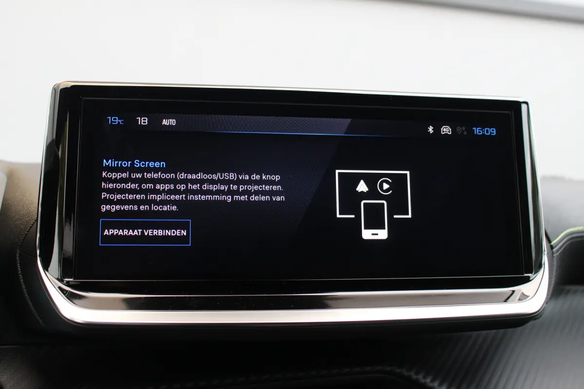 1.2 Hybrid 145 GT | Drive Assist | Dodehoeksens. | Camera V+A | Carplay | Navi | LED | Keyless | Drive Assist | Dodehoeksens. | Camera V+A | Carplay | Navi | LED | Keyless |
