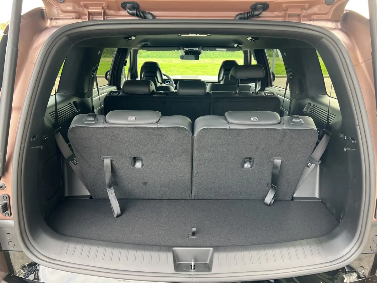 1.6 T-GDI PHEV 252pk Black Line 4WD 7p. | Draadloos carplay | Trekhaak | Premium Audio | Stoelventilatie | Bestuurdersstoel met geheugen | Head-up display | Leder | 360 graden camera | Stoel