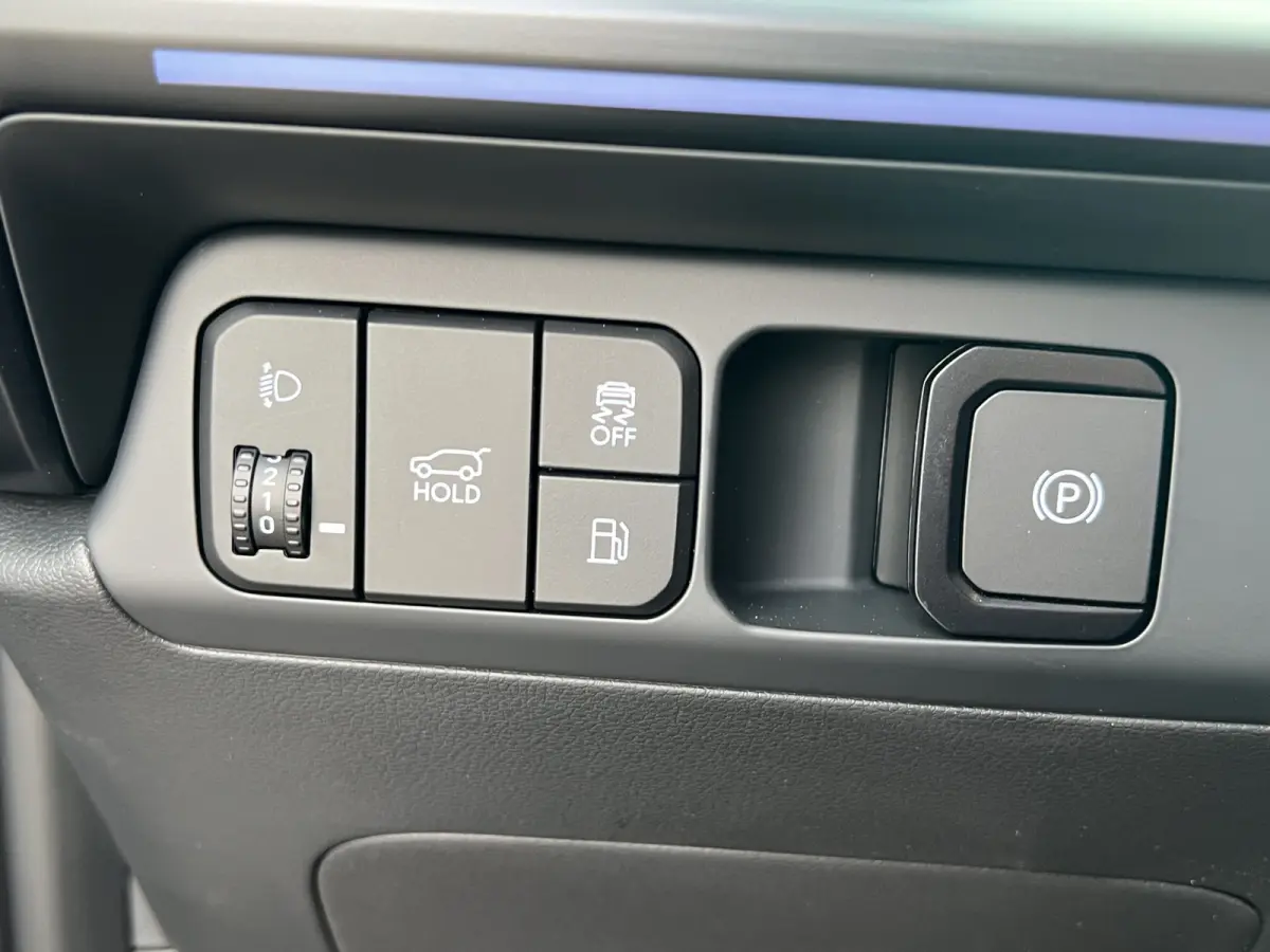 1.6 T-GDI PHEV 252pk Black Line 4WD 7p. | Draadloos carplay | Trekhaak | Premium Audio | Stoelventilatie | Bestuurdersstoel met geheugen | Head-up display | Leder | 360 graden camera | Stoel