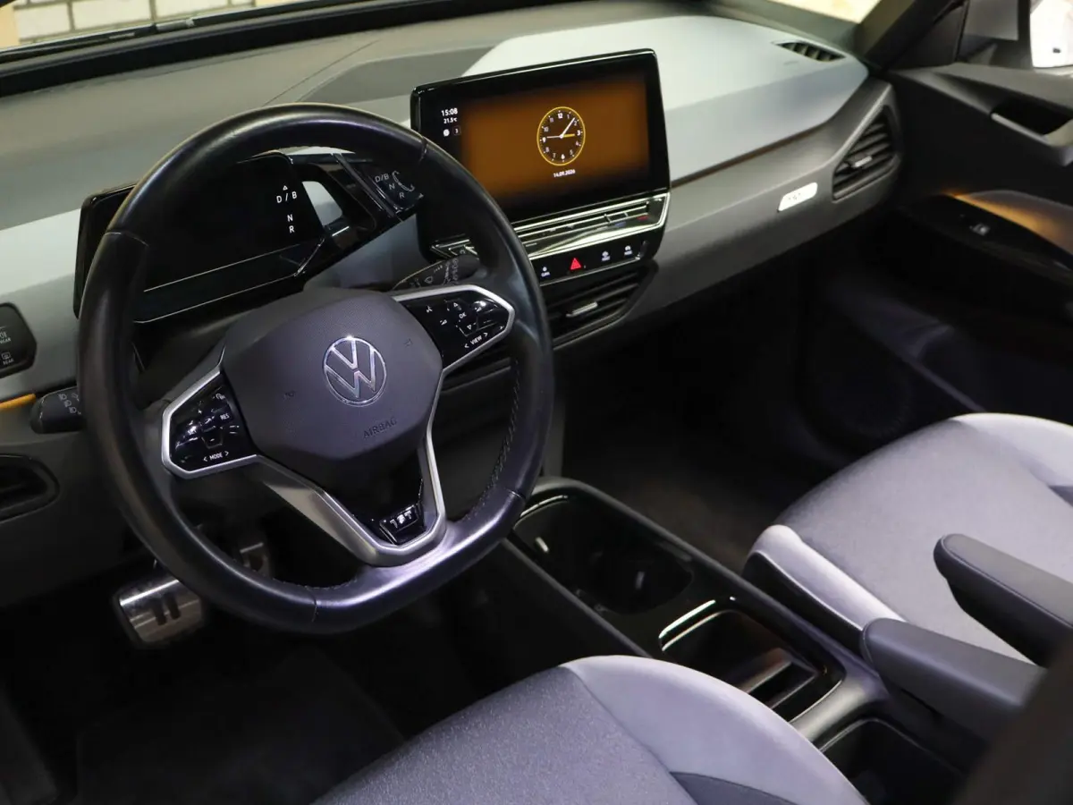 204pk First Plus 58 kWh | SoH 96% | Voorstoelen Verwarmd | Adaptive Cruise | 19" Velgen