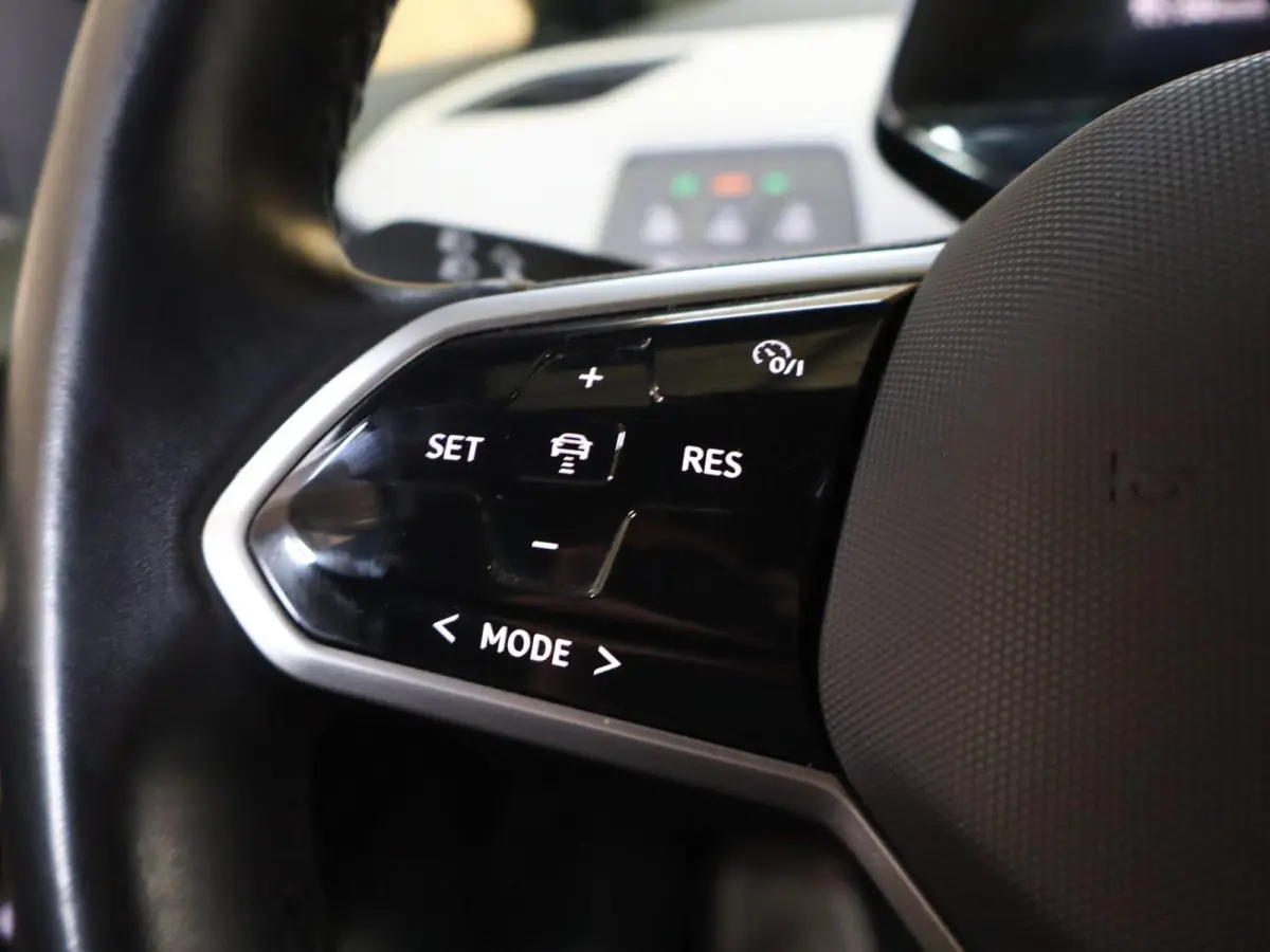 204pk First Plus 58 kWh | SoH 96% | Voorstoelen Verwarmd | Adaptive Cruise | 19" Velgen