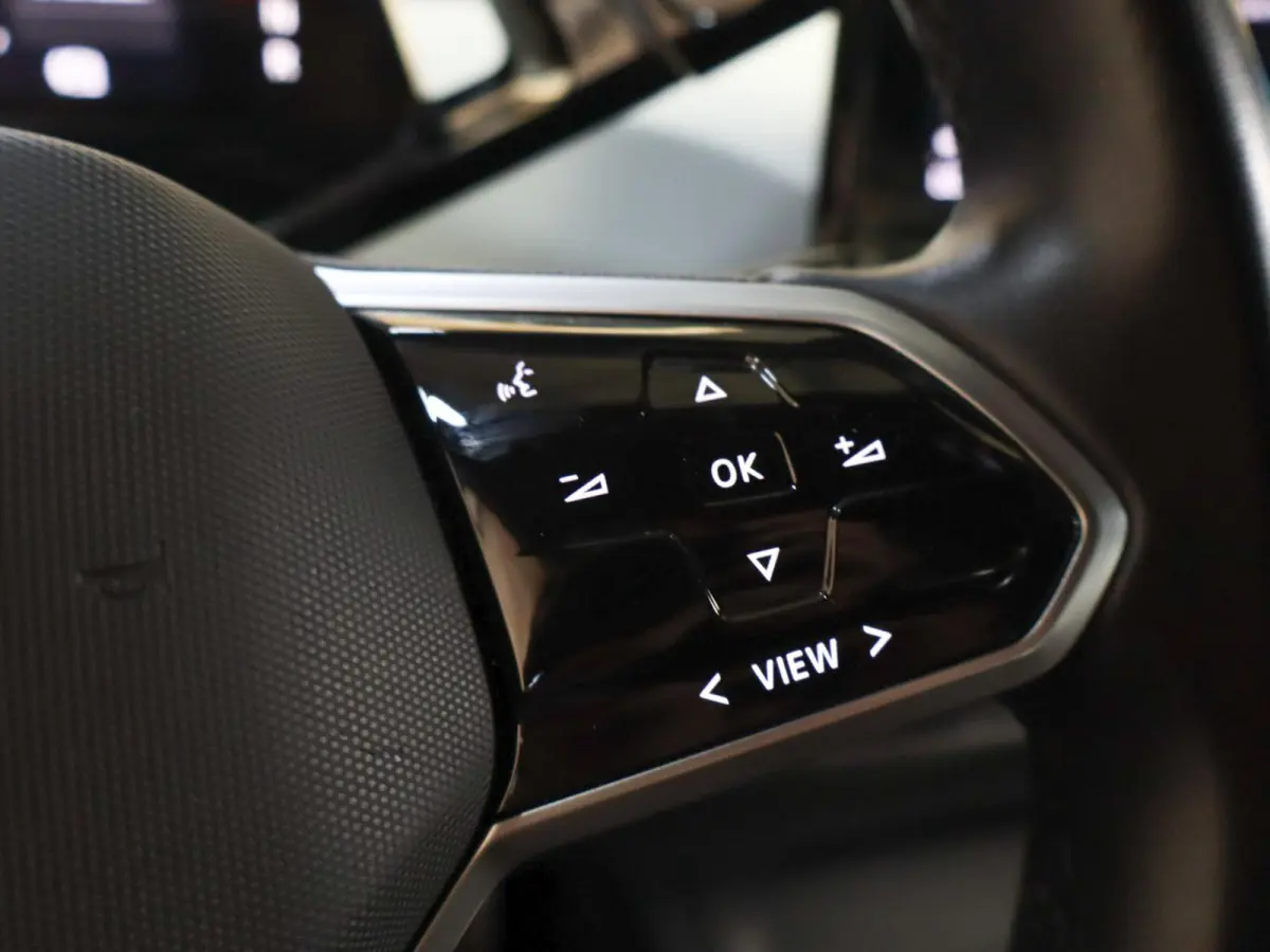 204pk First Plus 58 kWh | SoH 96% | Voorstoelen Verwarmd | Adaptive Cruise | 19" Velgen