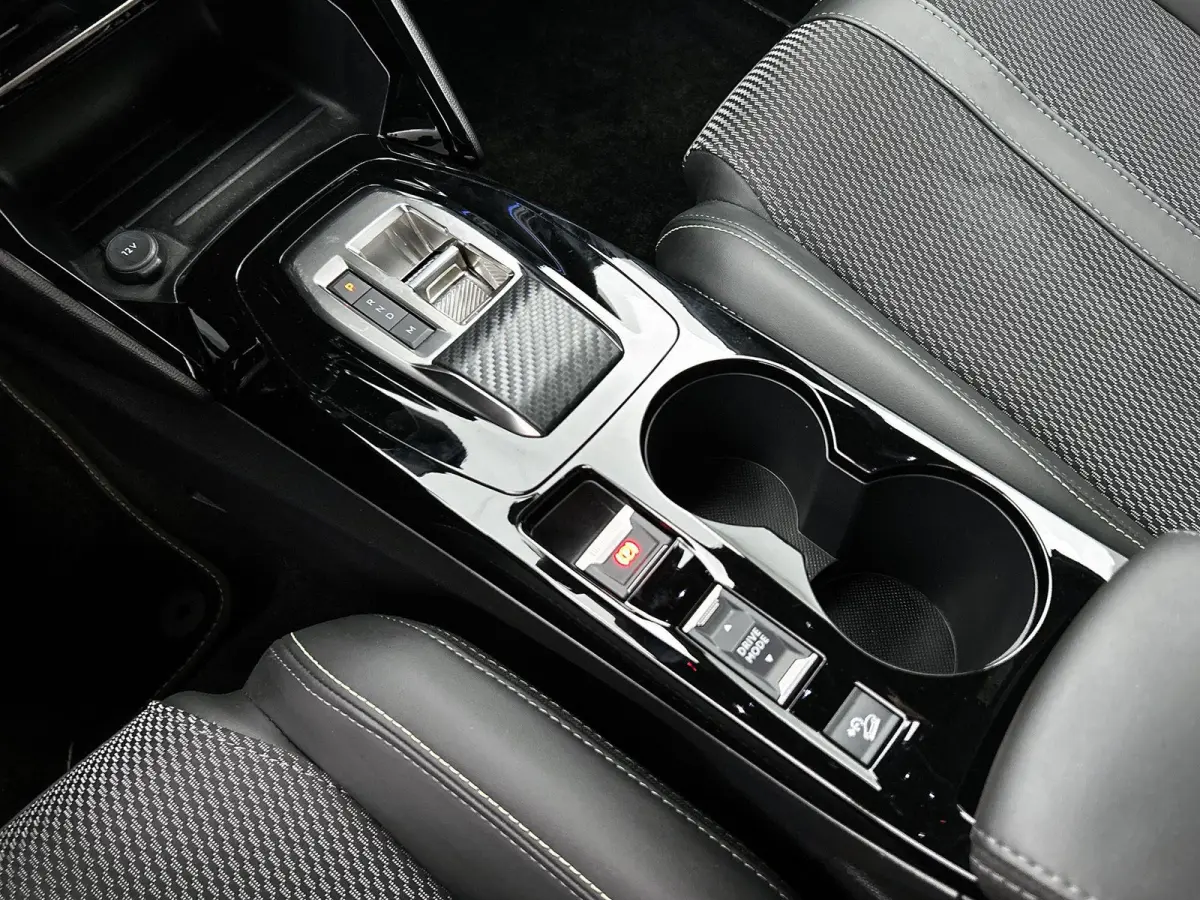 1.2 Hybrid 136 GT