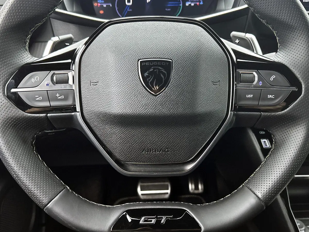 1.2 Hybrid 136 GT
