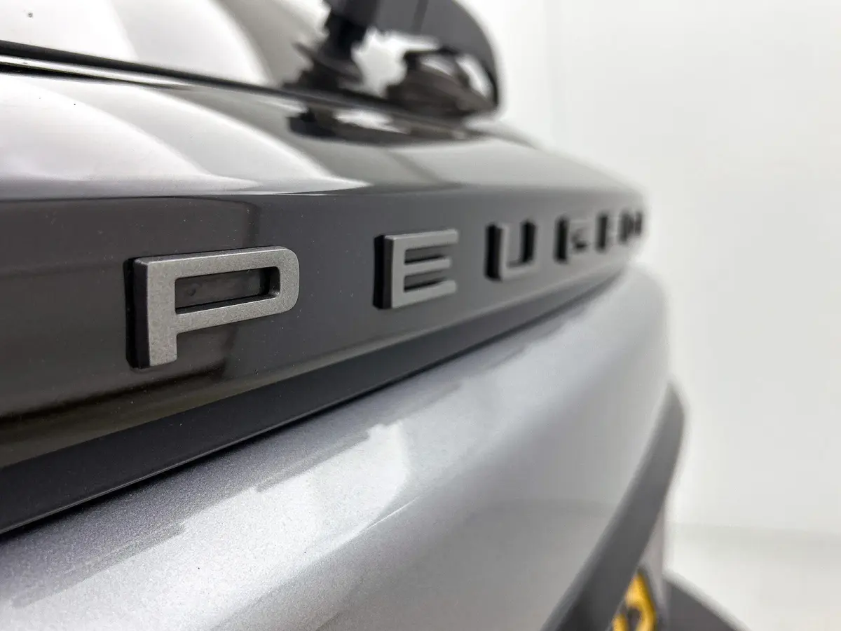 1.2 Hybrid 136 GT