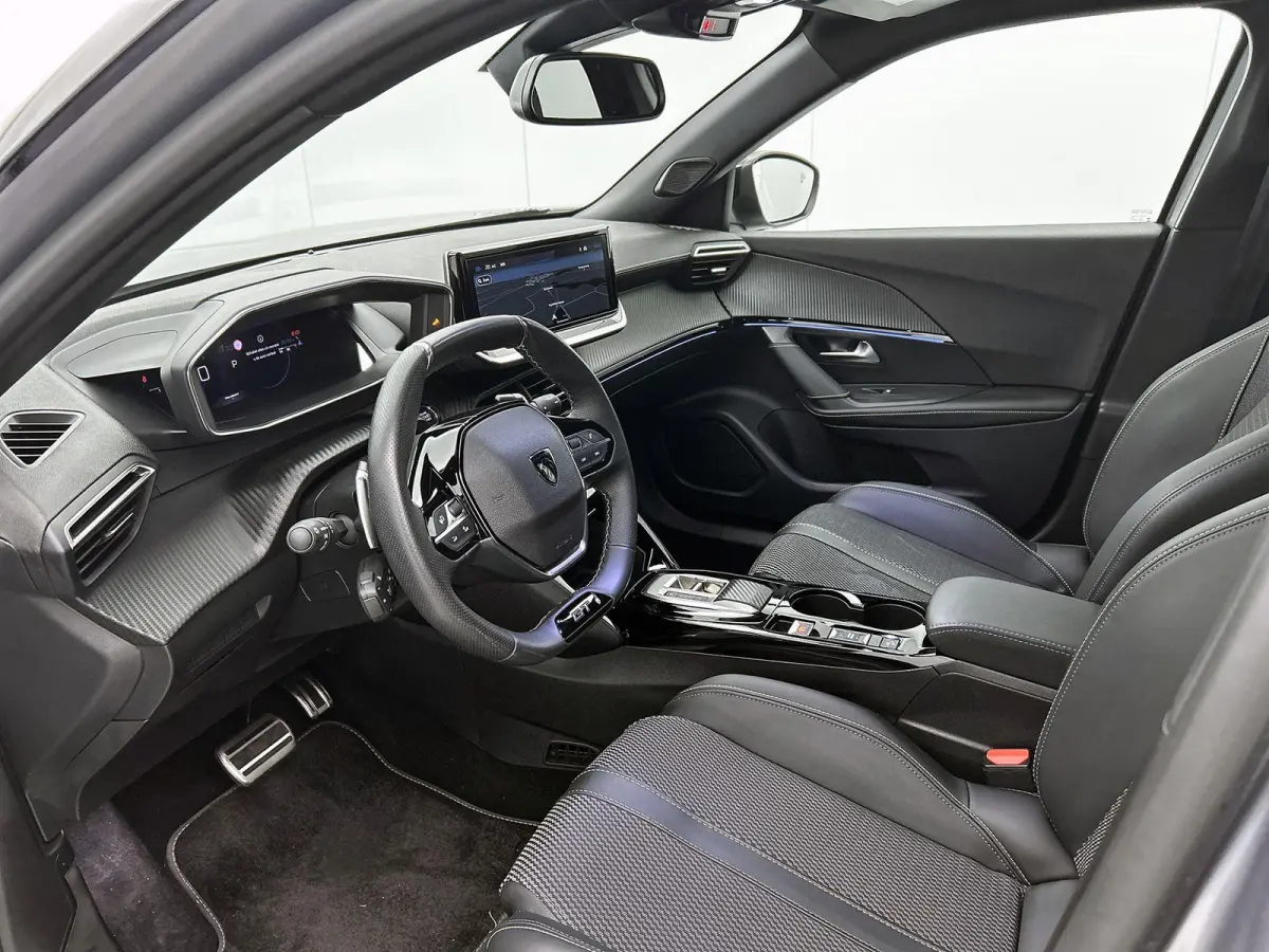 1.2 Hybrid 136 GT