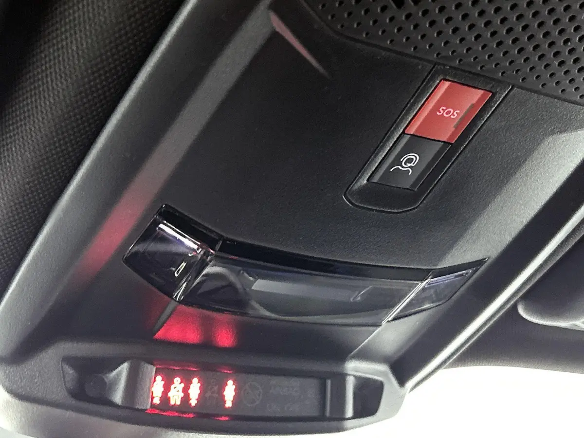 1.2 Hybrid 136 GT
