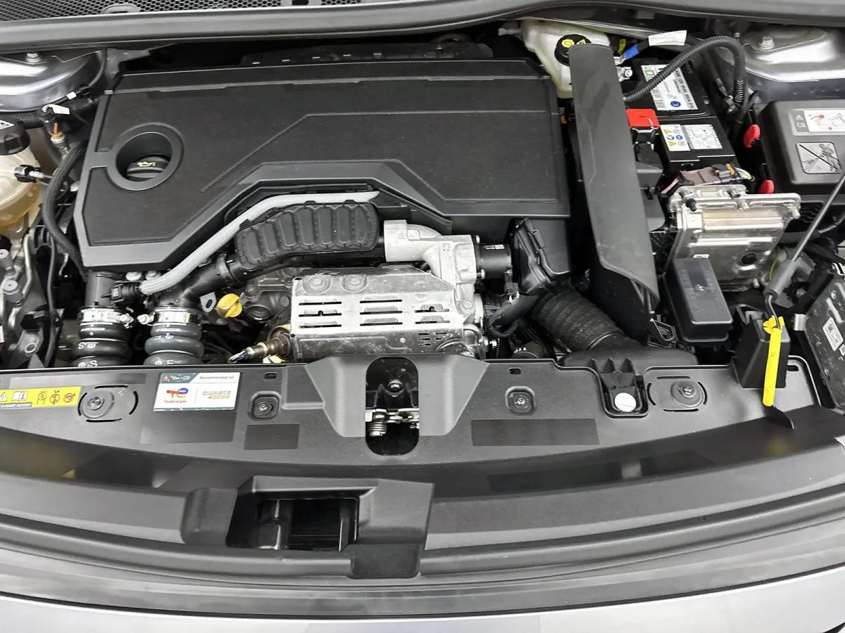 1.2 Hybrid 136 GT