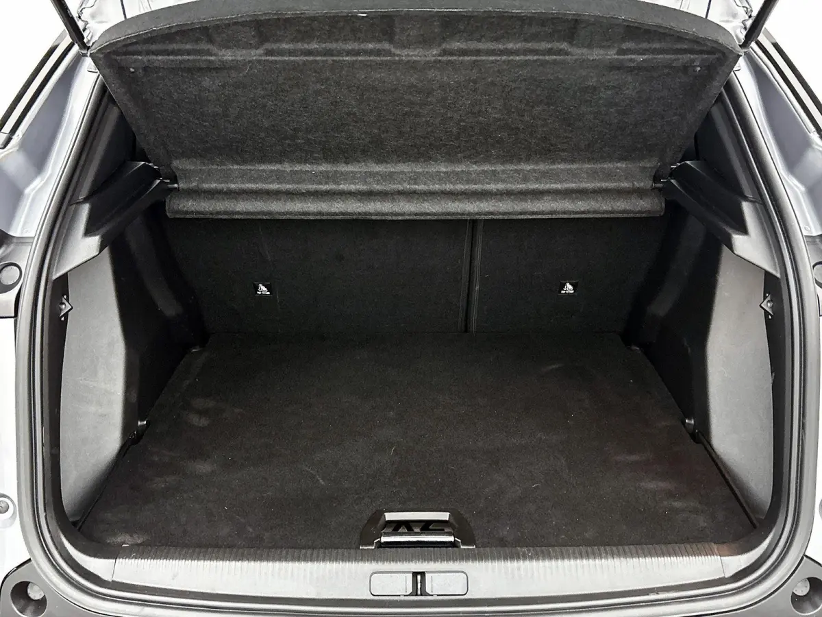 1.2 Hybrid 136 GT