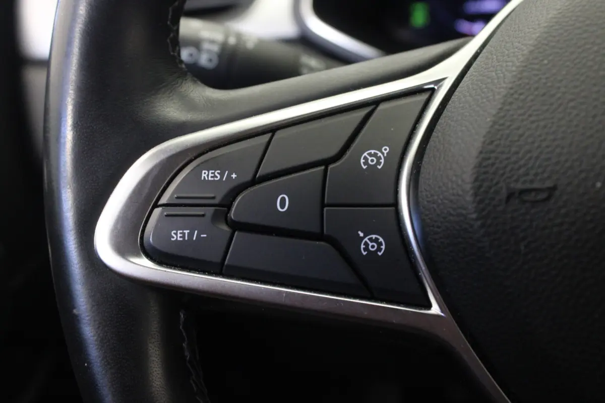 1.6 E-Tech Plug-in Hybrid 160 Intens |Trekhaak|Camera|Navi|