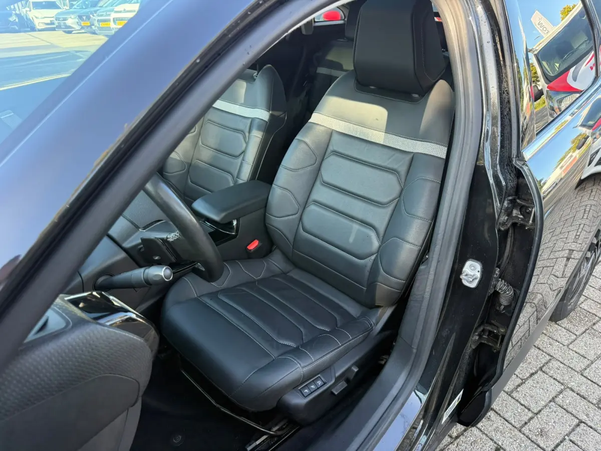 1.2 PureTech Shine, Automaat, Panodak, Navi, Camera, leder, Trekhaak, 1ste eigenaar, INC BTW