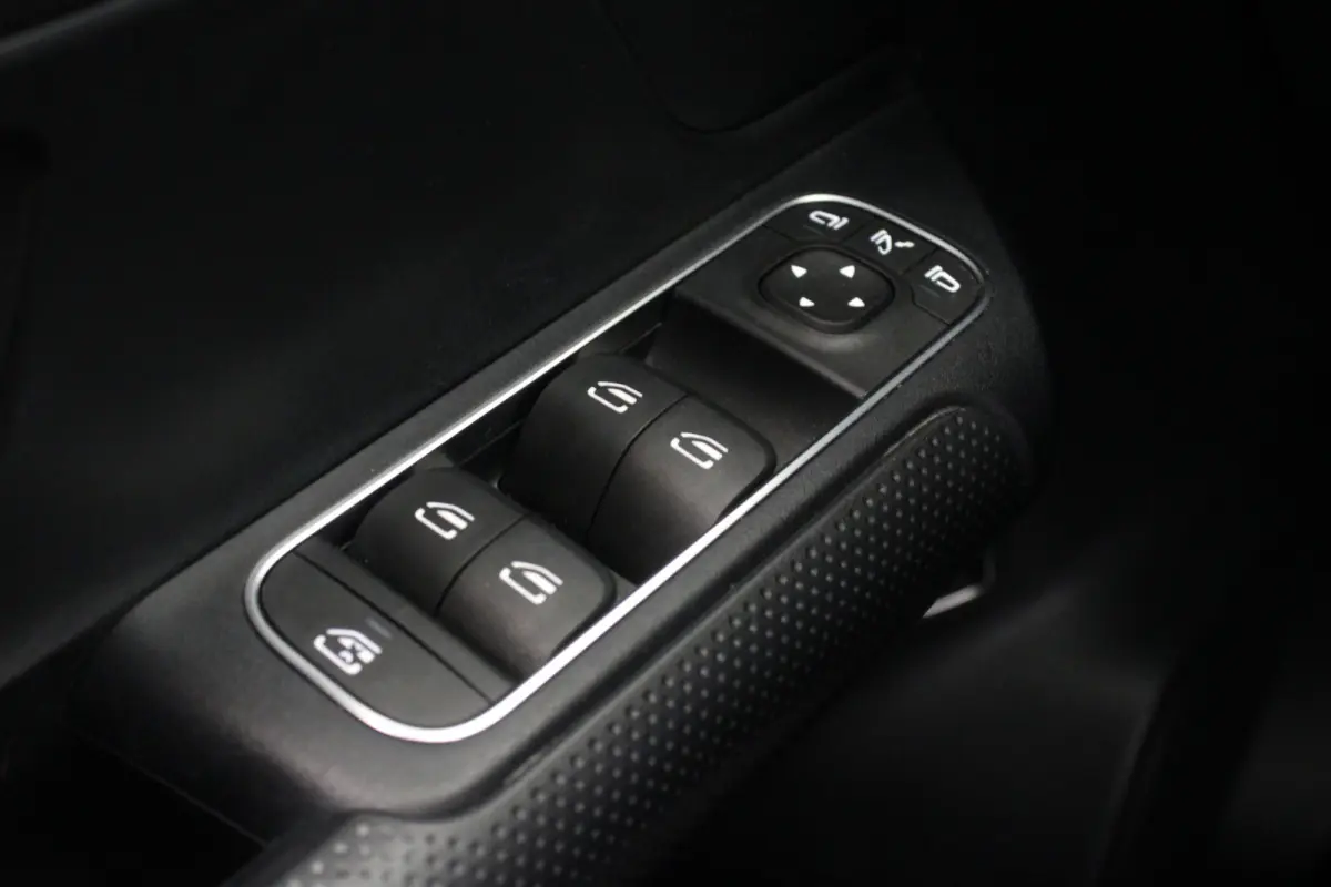 250 e Style |Navi|Camera|Stoelverw.|