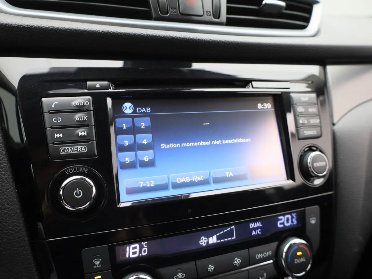 1.2 N-Connecta | Climate Control | Navigatie | Stoelverwarming | Achteruitrijcamera | Parkeersensoren | Lichtmetalen Velgen |