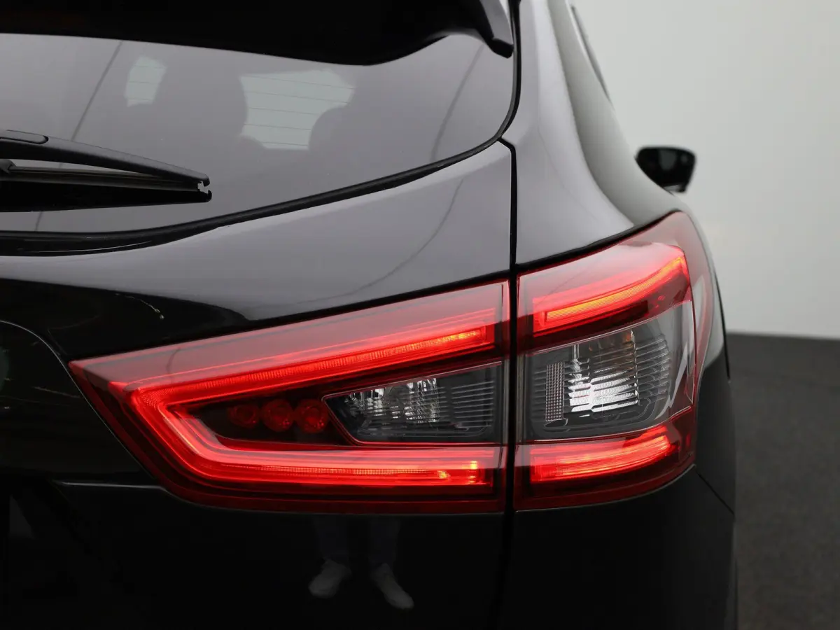 1.2 N-Connecta | Climate Control | Navigatie | Stoelverwarming | Achteruitrijcamera | Parkeersensoren | Lichtmetalen Velgen |