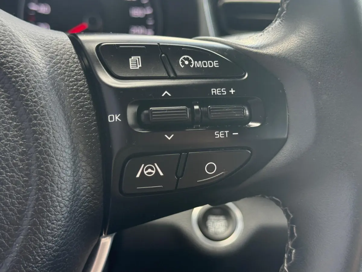1.0 T-GDi MHEV DynamicPlusLine | Two-Tone | Camera | Keyless | Navi | Apple Carplay | Android Auto |