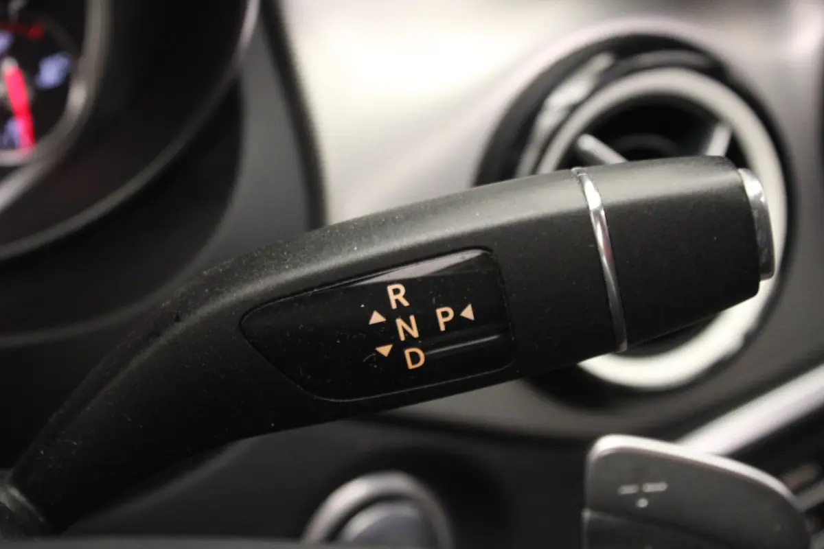 200 Premium Plus |Pano|Navi|