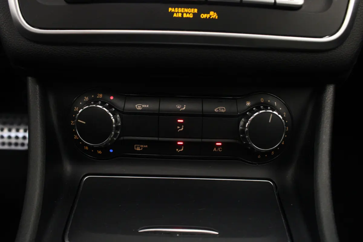 200 Premium Plus |Pano|Navi|