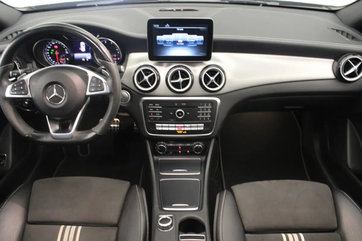200 Premium Plus |Pano|Navi|