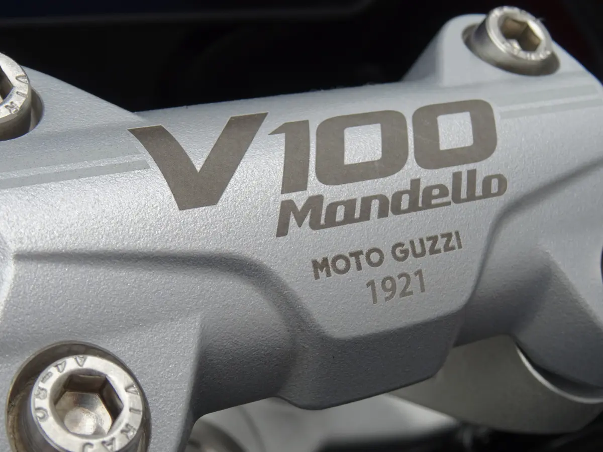 V 100 MANDELLO